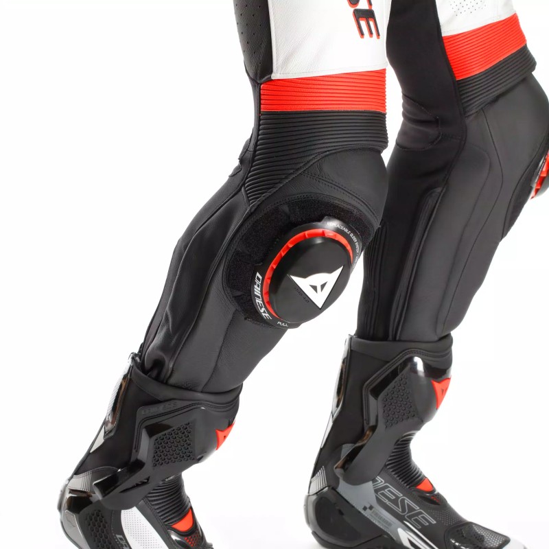 Mono DAINESE LAGUNA SECA 6 PERF 1pc Black/white/red-fluo