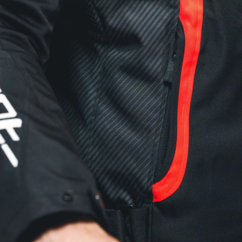 Chaqueta DAINESE AVRO 5 TEX